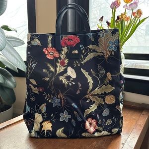Gucci floral canvas tote